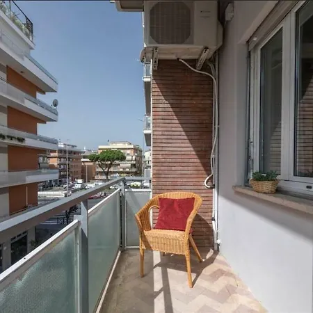 Anton Cornelia Apartment *